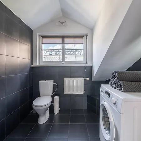 Top Location! Cozy Mansard In The Heart Of Old Appartement